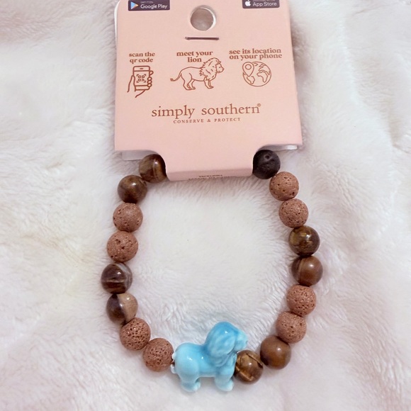 Lion Simply Southern Braclets - Picture 5 of 11